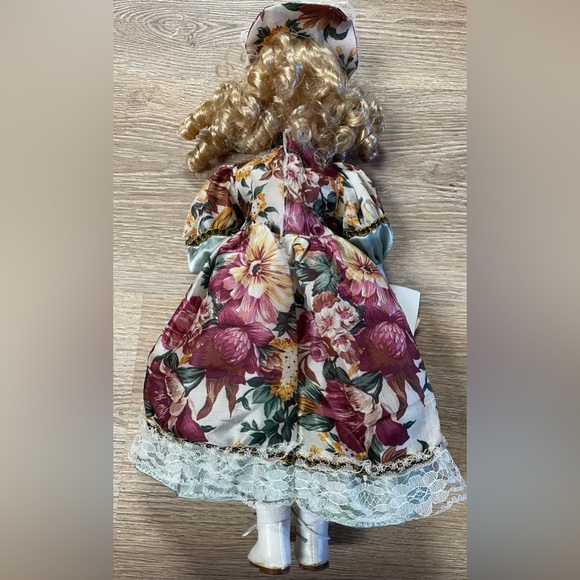 Ashley Belle Collection Porcelain Doll - Picture 5 of 5